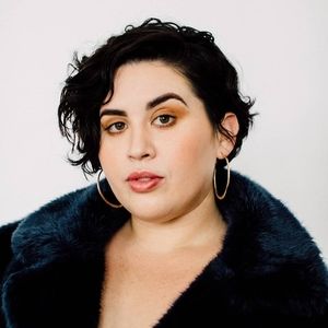 Meet your Posher, Elise